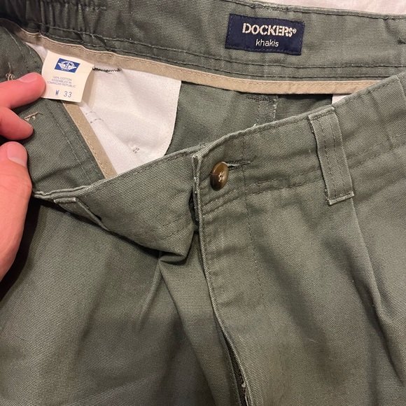 Lot of 3 men’s shorts, dockers/ banana republic/ izod size 33 - Picture 4 of 5